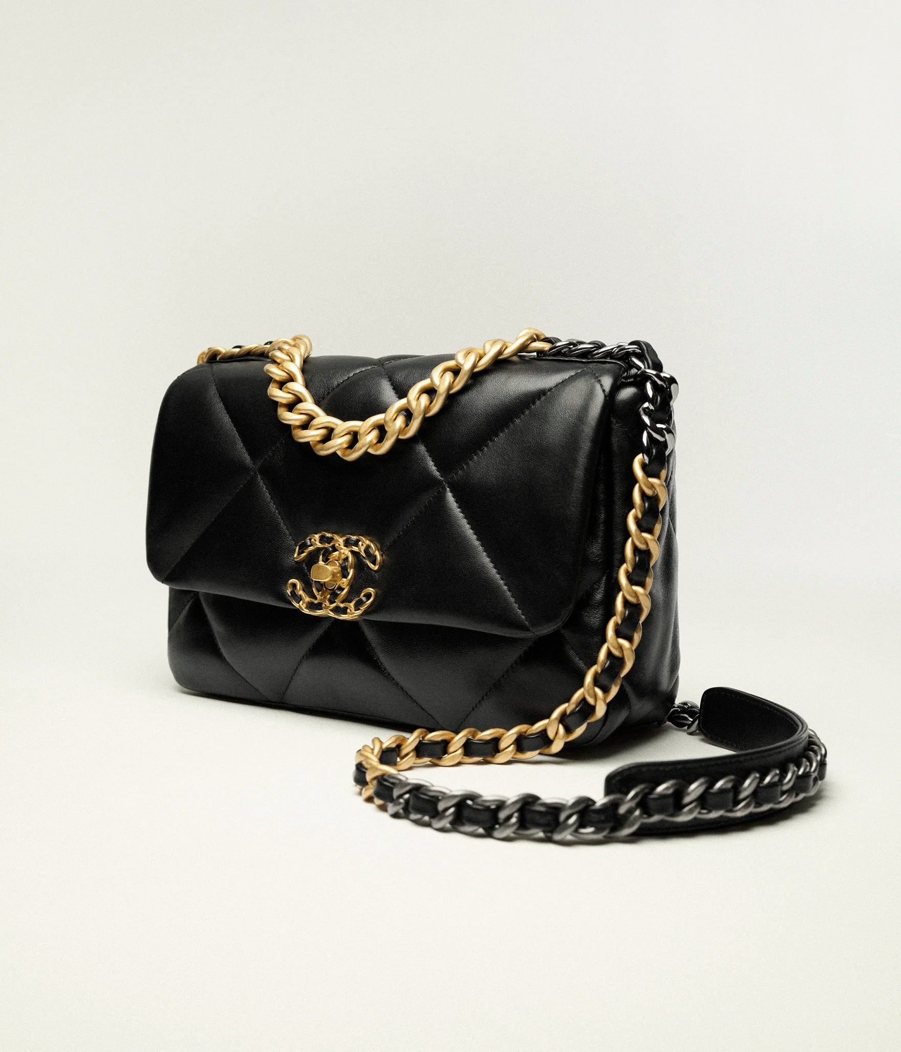 Bolsa Chanel 19