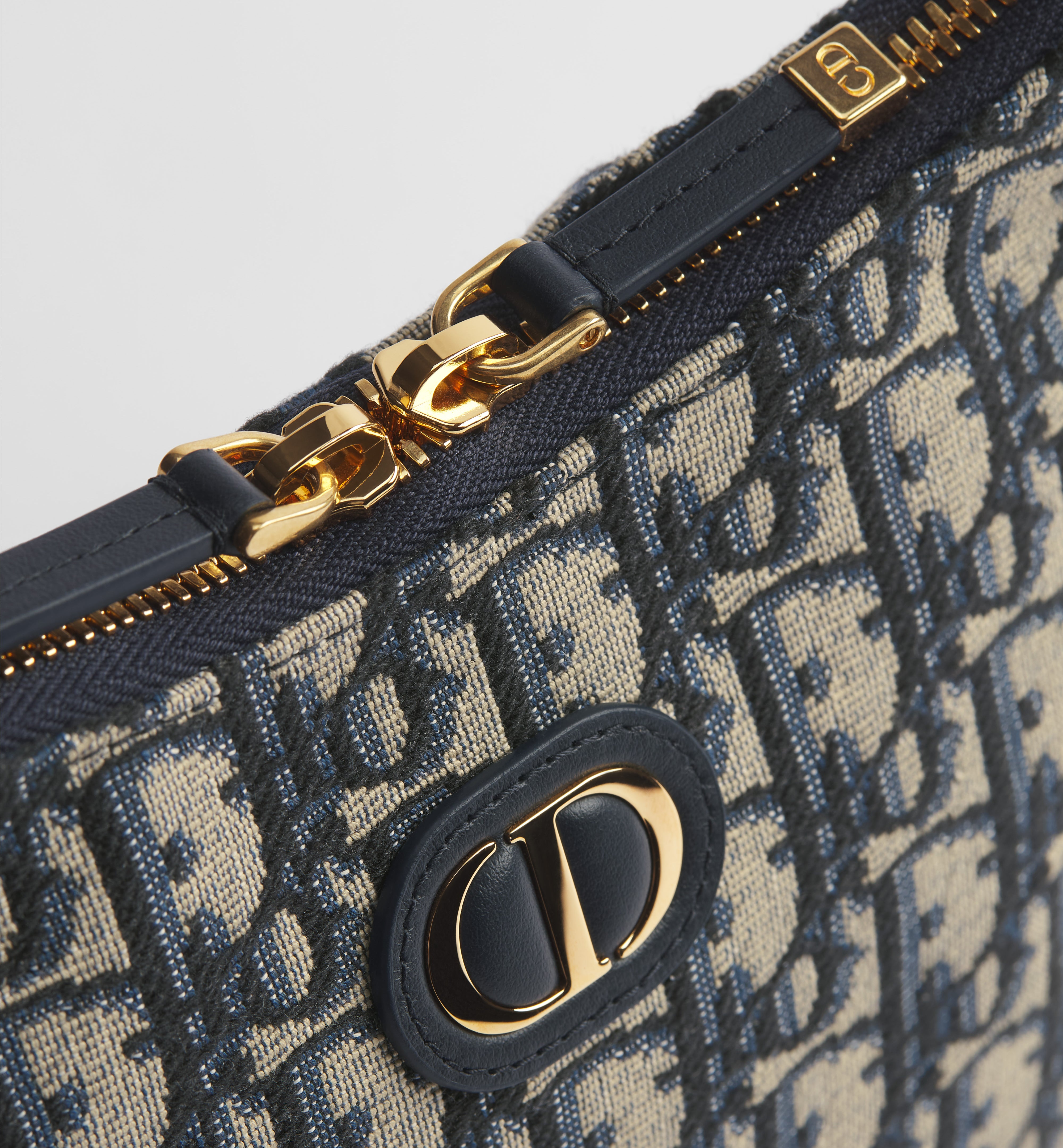 Minibolsa 30 Montaigne Diorling com alça de corrente